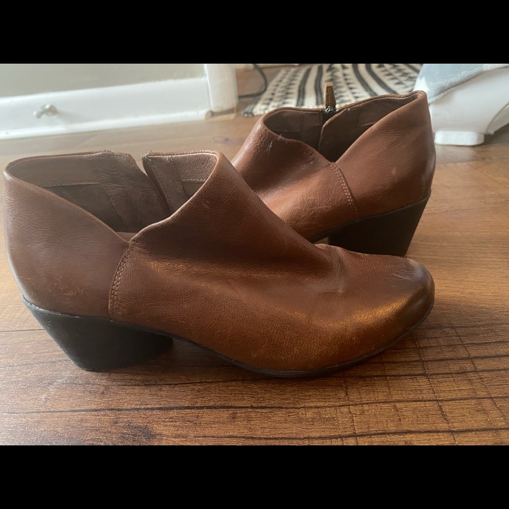 Brown leather Dansko bootie